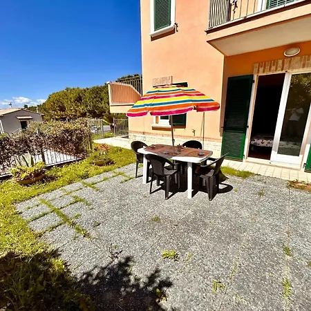 Appartamento Bilo Leonardo, A Sirolo, Con Giardino A Due Passi Dal Centro